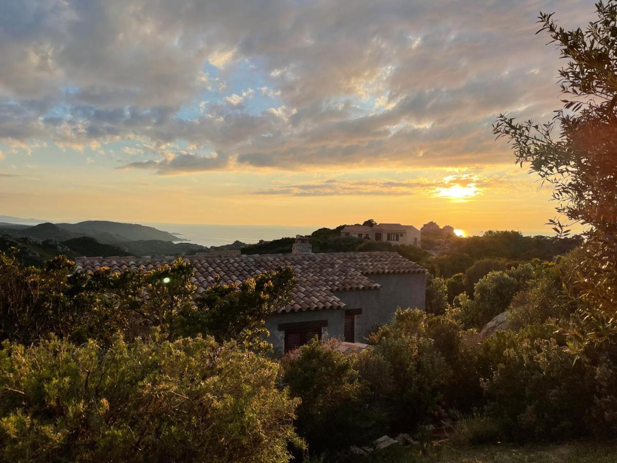 Villa Rocce Rosse Costa Paradiso Esterno foto